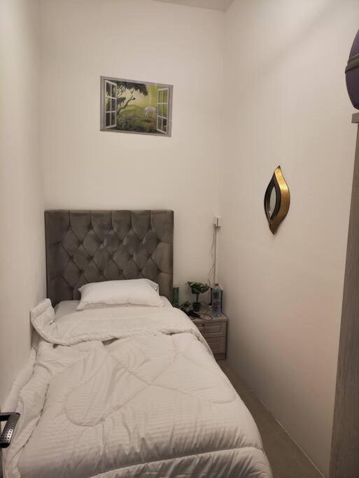 Vip Bed Private Partition *